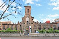 Archivo:Iglesia de San Miguel Arcángel (Carabanchel, Madrid) 03