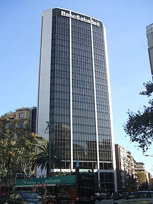 Archivo:La sede del Banc Sabadell