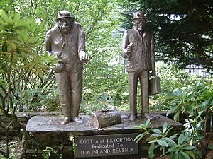 Archivo:Loot and Extortion - geograph.org.uk - 88390