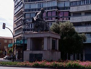 Archivo:Monumento a Manuel Agustín Heredia