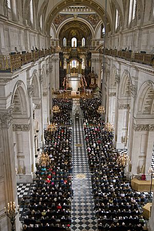 Archivo:Operation Banner Service Held at St Pauls Cathedral in 2008 MOD 45151837