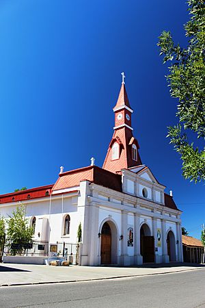 Archivo:Parroquia Nuestra Señora de las Nieves Paredones, Chile