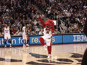 Archivo:Raptor dancing