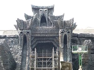Archivo:Reign of Kong construction