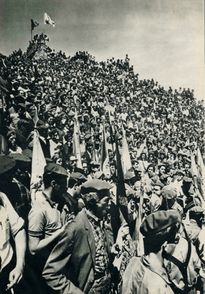 Archivo:Requetes en Montejurra 1966