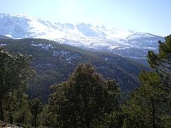 Archivo:Sierra Nevada (Ubeire)