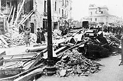 Archivo:The destruction wrought on Granollers after raid