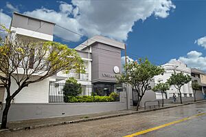 Archivo:UNSTA Campus Concepción - Tucumán