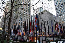 Archivo:USA-NYC-Rockefeller Plaza5