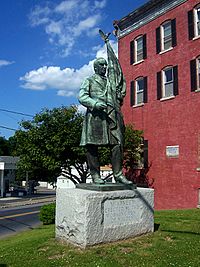 Archivo:Walden McKinley statue