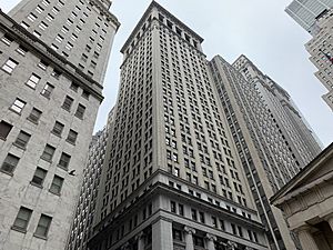 Archivo:Wall Street Buildings