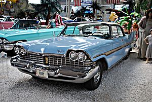 Archivo:1959 Plymouth Fury (6097108545)