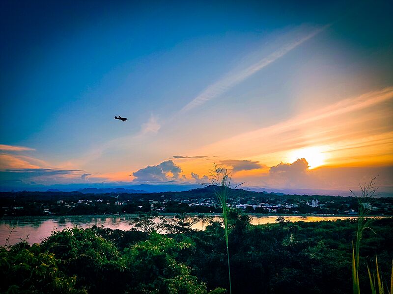 Atardecer La Dorada Caldas