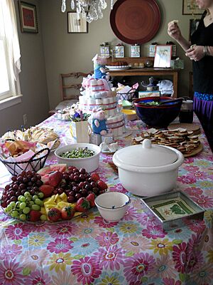Archivo:Baby shower buffet (2011)-01