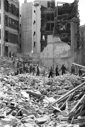 Archivo:Bombardeo Barcelona 17-03-1938