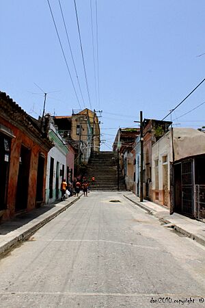 Archivo:Calle Padre Pico desde el nº 361, al fondo, la famosa escalinata - panoramio