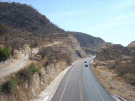 Archivo:Carretera Aguascalientes-calvillo
