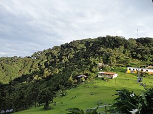 Archivo:Cerro El Pital, Chalatenango