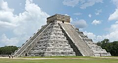 Archivo:Chichen Itza 3