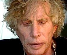 Dennis Oppenheim.jpg