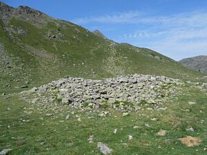 Archivo:Dolmen de Canal Roya. jpg