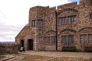 Archivo:Entrance, Lindisfarne Castle, Holy Island - geograph.org.uk - 1232251