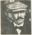 Felix Uriburu con gorra y moño