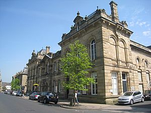 Archivo:Hexham, Queen's Hall (geograph 5616173)