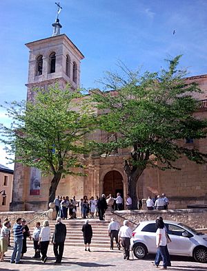 Archivo:Iglesia de Cantalejo