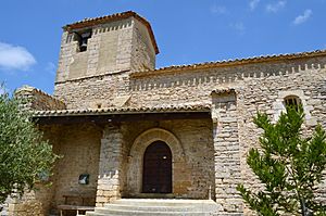 Archivo:Iglesia de San Román (Amillano) (1)