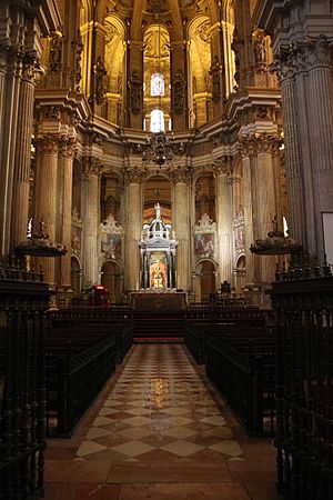 Archivo:Interior de la Catedral de Málaga