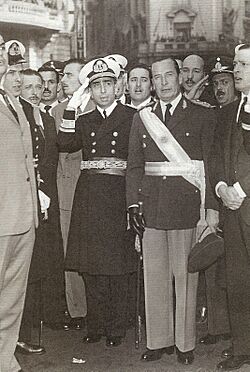 Archivo:Isaac Rojas y Pedro Eugenio Aramburu (1956)