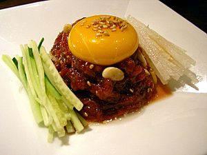 Archivo:Korean.food-Yukhoe-01