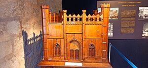 Archivo:Maqueta de la lonja