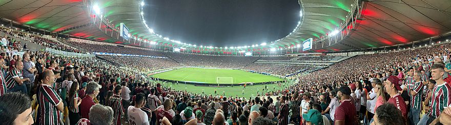 Archivo:Panorama torcida Fluminense - 08.08.2023