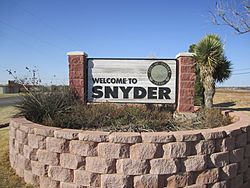 Revised photo, Snyder, TX, welcome sign IMG 1766.JPG