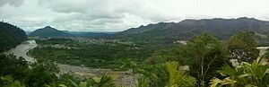 Archivo:Tingo Maria Panoramic