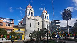 Vista de la Catedral de Chota.jpg
