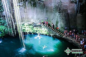 Archivo:Cenote IK KIL
