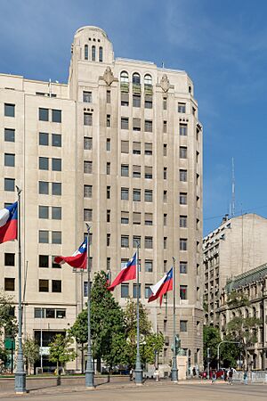 Archivo:Edificio del Seguro Obrero, Santiago 202300309