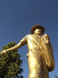 Archivo:El Carmen - 2011 - Monumento al Sembrador