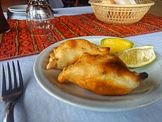 Archivo:Empanadas de Tafí del Valle (Tucumán, Argentina)