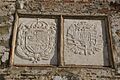 Escudos de armas de Carlos II y del marqués de Villadarias en Ceuta