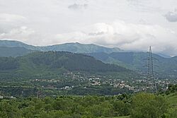 Havelian Village seen from the other bank of the Dor River.jpg