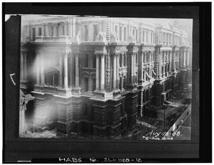 Archivo:Long and narrow elevations of sixth City Hall,August 18,1908 - Chicago City Hall, 121 North LaSalle Street, Chicago, Cook County, IL HABS ILL,16-CHIG,94-12