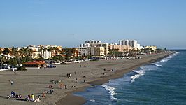 Vista de la playa de la Charca, en Playa Salobreña