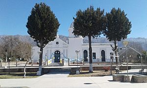 Archivo:Plaza de Anjullón