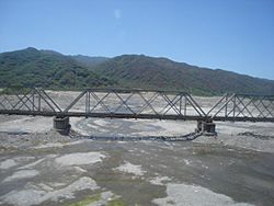 Puente del FCGB sobre el Río Yala.jpg