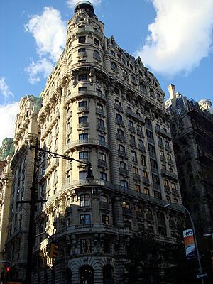 Archivo:The Ansonia 1