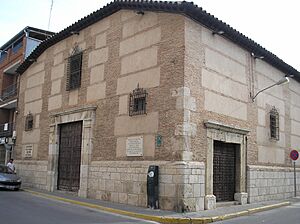 Archivo:Valdepeñas. Ermita de la Veracruz